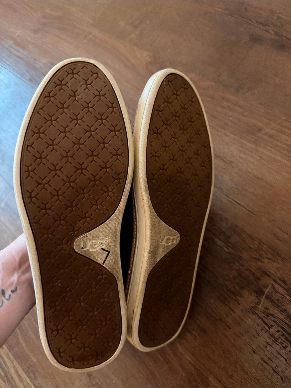 UGG Sammy slip on sneaker - Picture 5 of 6